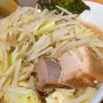 ラーメン緑山 - チャーシュー発掘