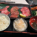 牛牛 - 牛牛御膳¥1780