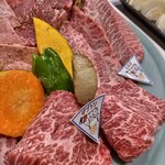 焼肉ドンピシャ - 