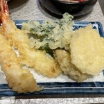 天然温泉 だんだんの湯 御宿 野乃 松江 - 揚げたての天ぷらです。