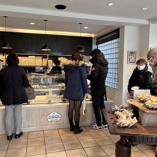 お菓子の家 鎌倉小川軒_2