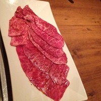 焼肉うしごろ 西麻布本店 - 5秒焼けば食べれます！