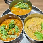 オイシイカレー - 三種盛りカレー