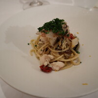 Shin Harada - 寒鰤とラッディッキオ、グアンチャーレのタリオリーニ