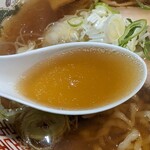 喜多屋 - 豚骨ベースのスープ