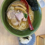 焼きあご塩らー麺 たかはし - 