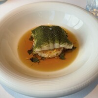 ドミニク・ブシェ・キョート・ル・レストラン - 舌平目のヴァプール　コンソメブッフ　下は焼きリゾット