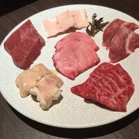 和牛焼肉 やくにく 路地裏 - 