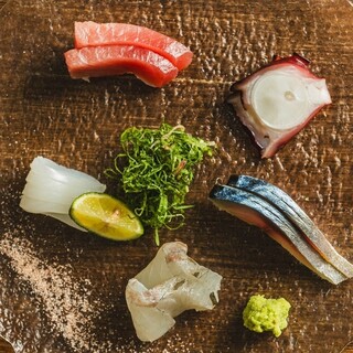 미에현 미나미 이세의 생선과 신선한 야채. 제철 식재료와 맛있는 요리를 만끽