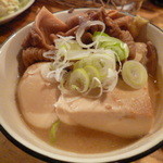 やきとんひなた - もつ煮込み＆煮卵