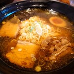 菜華楼 - 醤油ラーメン大盛り