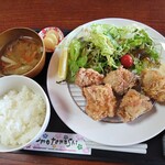 古民家食堂 ず - 鶏もも肉唐揚げ定食　850円