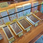 坂本屋 - かすてらが、ズラリと