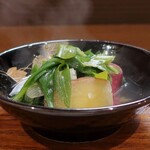 桶家乃隠居 - さつまいもと葱の煮物