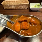 欧風カレー ソレイユ - チキンがゴロゴロと。