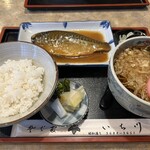 いち川 - サバの味噌煮とミニたぬき(蕎麦)