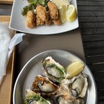 津田宇水産 レストラン - カキフライ、焼き牡蠣
