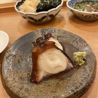 鮨 由う - 