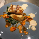 エクアトゥール - 25年12月　あんこうの直火焼き　フォアグラロティ、シャンピニョンとほうれん草、赤ピーマンのクーリ