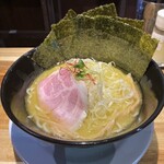 Menya Kaimu - 濃厚牡蠣ラーメン