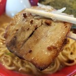 らーめん 福の神 - 濃厚ラーメン・チャーシューズーム