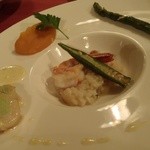 フレーザーホテル - ３．舌平目（左）、アサリのリゾット（中）、カボチャ（上）