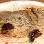 METRO MARKET - イチジク・くるみパン