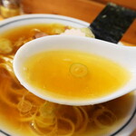 there is ramen - キレイなスープ