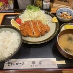 とんかつ華家 - 