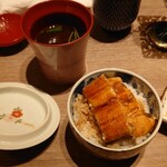 さかなや別邸 - うな丼と赤だし