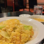 中華料理 瀋陽飯店 - 海老とレタスのチャーハン