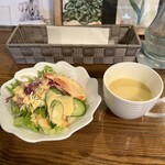 マタギ亭 - コーンスープとサラダ