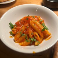 カルネジーオ イースト - 