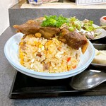 なんか喰ぃ亭 - 豚角煮乗せチャーハン！？
