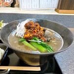 なんか喰ぃ亭 - 黒胡麻担々麺