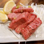 江古田ホルモン - 厚切り牛タン