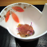 時の宿 すみれ - ・千本の酢のもの。いろどり菊のいちじく風味