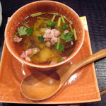 時の宿 すみれ - ・肩三角切落としときのこ、さつま芋、牛骨のスープ茶漬け