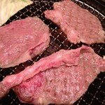 Yakiniku Daigen - サーロイン焼きしゃぶ 焼き後