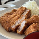 一ふじ - 肉厚で柔らかく臭みもない。サクサク強めの衣。噛むと肉汁が口内に充満