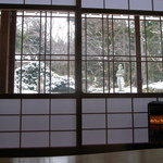 Himeno Soba Yukarian - 室内から外を望む