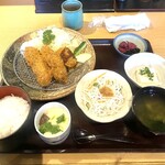 Yamachuu - 広島産カキフライ定食1250円