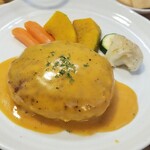 キッチン ブルー グローブ - 反対側から、スモーク香るチーズソースがタップリ！