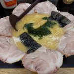 壱発ラーメン 相模原店 - チャーシュー味噌ラーメン　　横顔も素敵〰ｺﾞｰｼﾞｬｽｩ〰