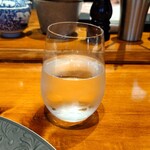 馳走西健一 - ミネラルウォーター