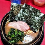 家系ラーメン とらきち家 - ラーメン並