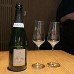 一六四 三上ル - Marie demets マリードゥメ