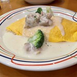 Casa Cucina - 錦爽どりとブロッコリーのクリームソースオムライス 1155円