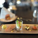 DINING & BAR TABLE 9 TOKYO - 