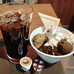 サンマルクカフェ - ｱｲｽｺｰﾋｰM360円&寿茶茶茶ほうじ茶ﾊﾟﾌｪ640円